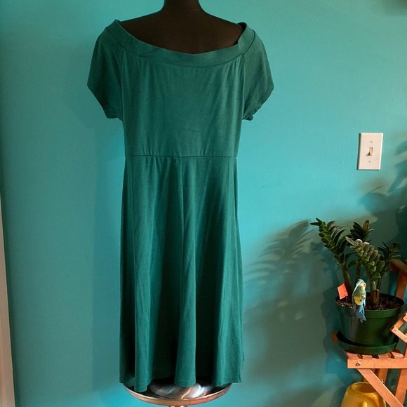 Torrid Ponte Skater Dress - Picture 2 of 4